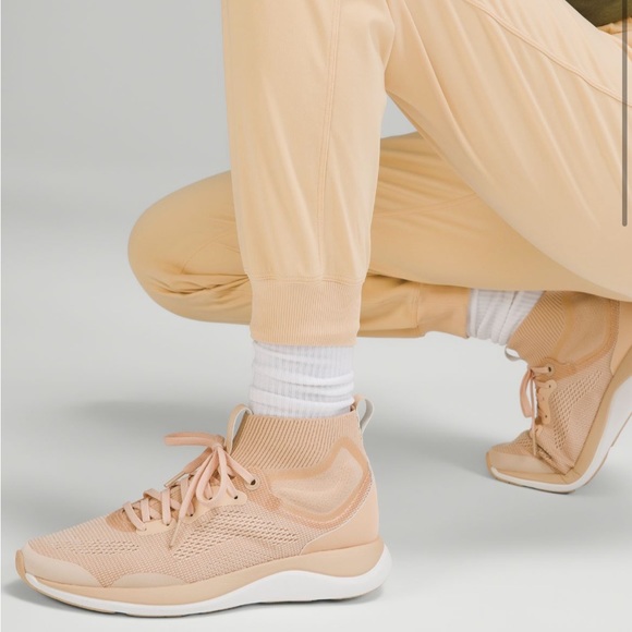 lululemon stretch high-rise jogger - Picture 2 of 2